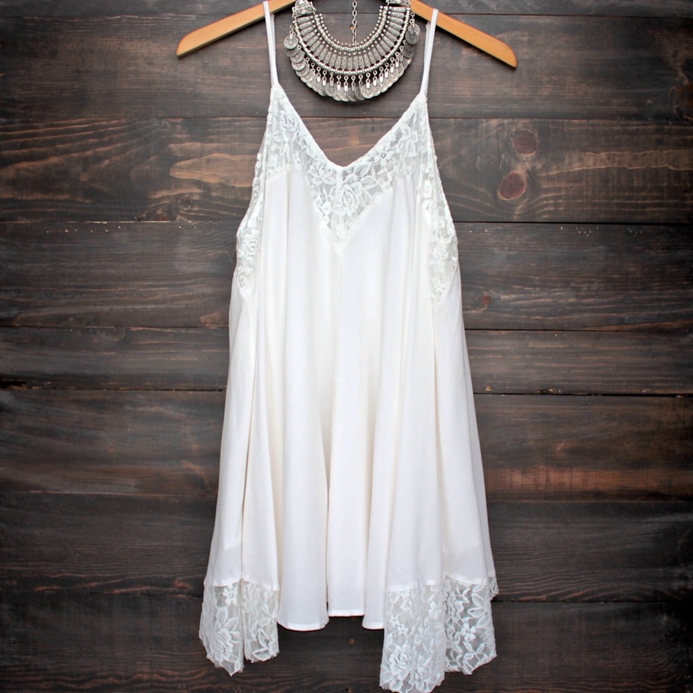 |NASTYGAL| Lace shift dress